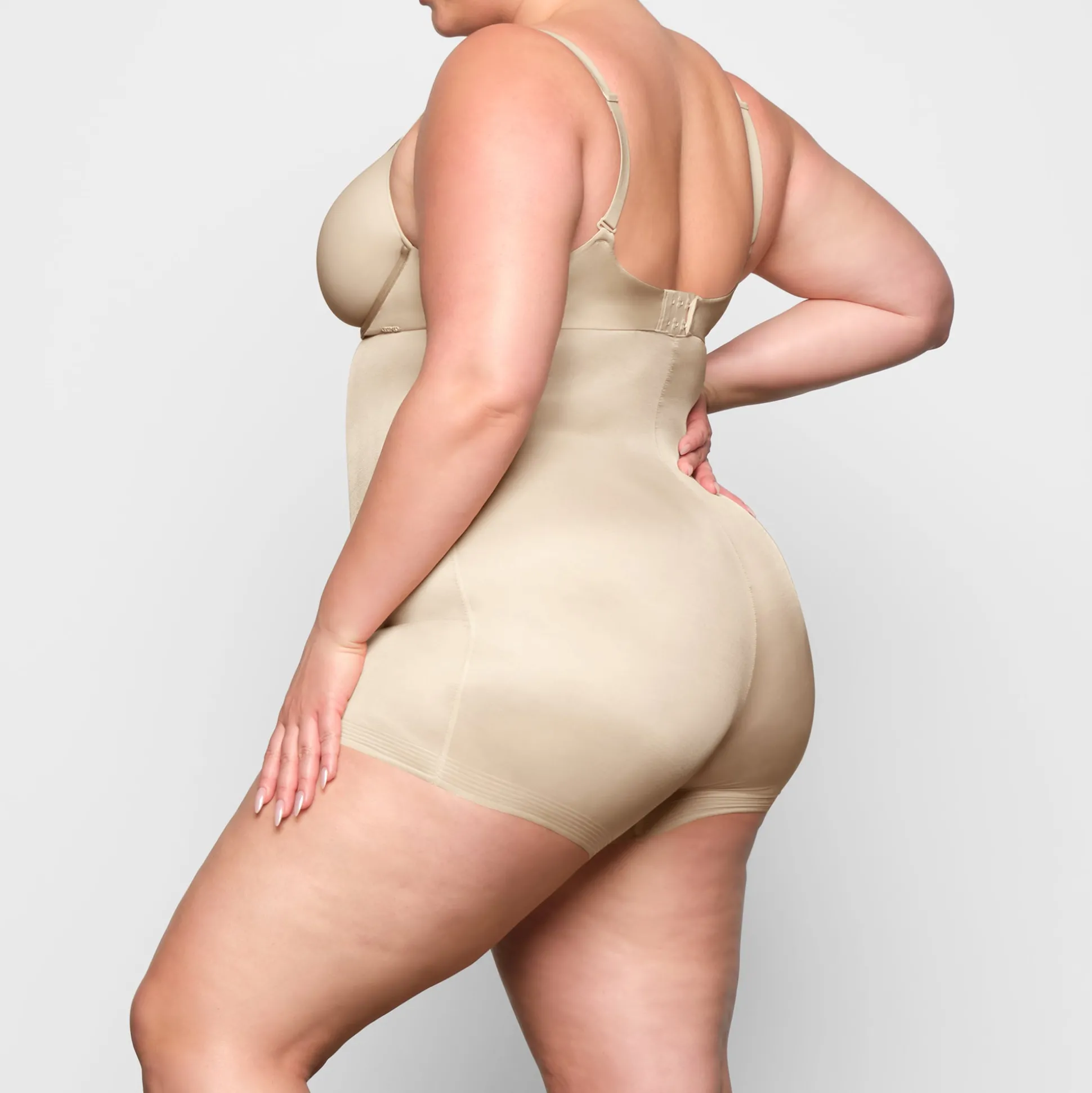 BARELY THERE HIGH-WAISTED SHORTIE | SAND