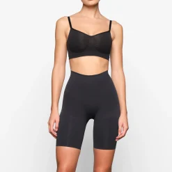 BUTT ENHANCING SHORT | ONYX