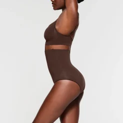 CORE CONTROL HIGH-WAISTED BRIEF | ESPRESSO