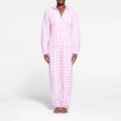 COZY KNIT UNISEX ONESIE | PETAL HOUNDSTOOTH