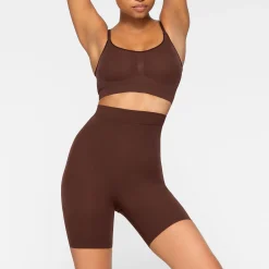 EVERYDAY SCULPT HIGH-WAISTED MID THIGH SHORT | COCOA