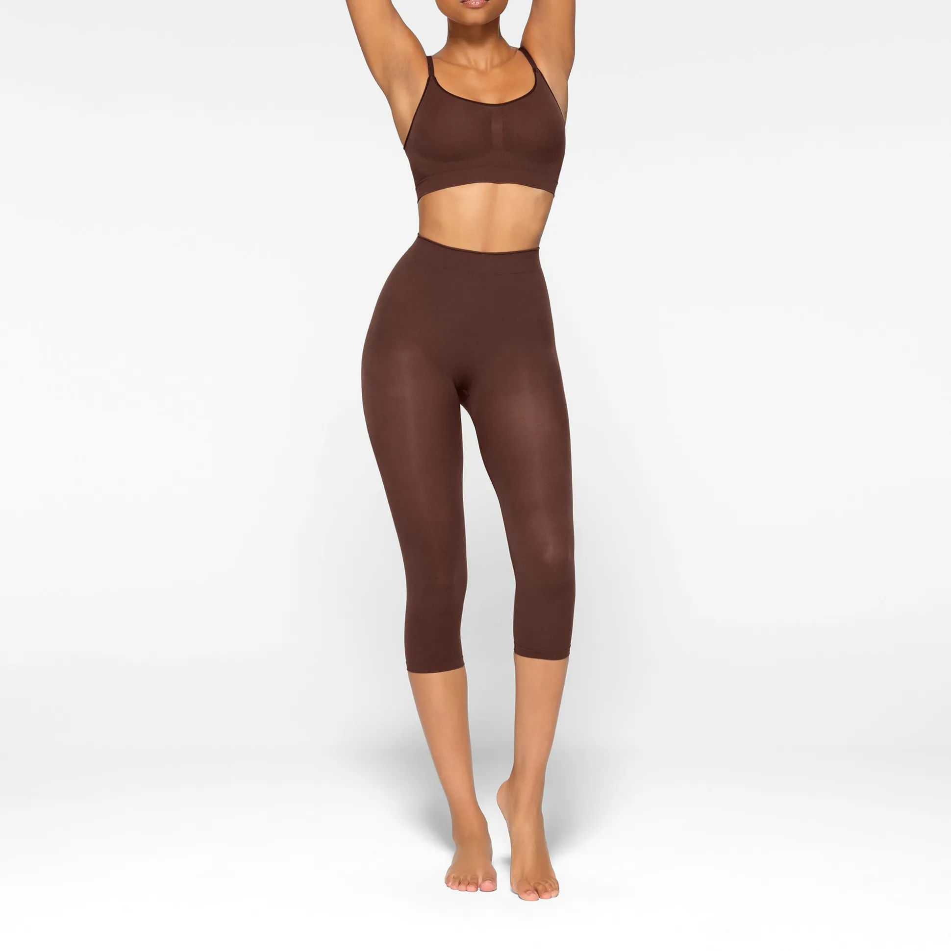 EVERYDAY SCULPT MID WAIST CAPRI | COCOA