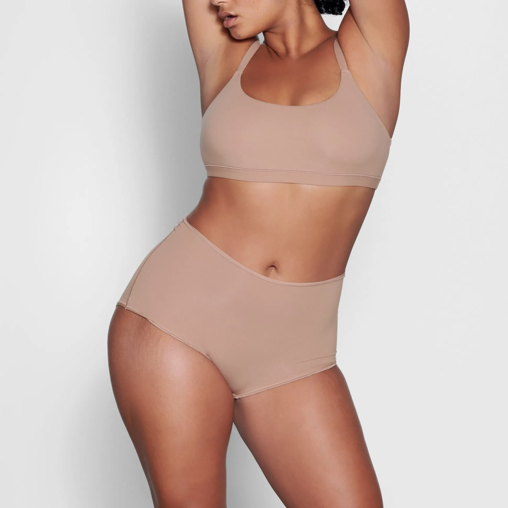 FITS EVERYBODY BOY SHORT | SIENNA