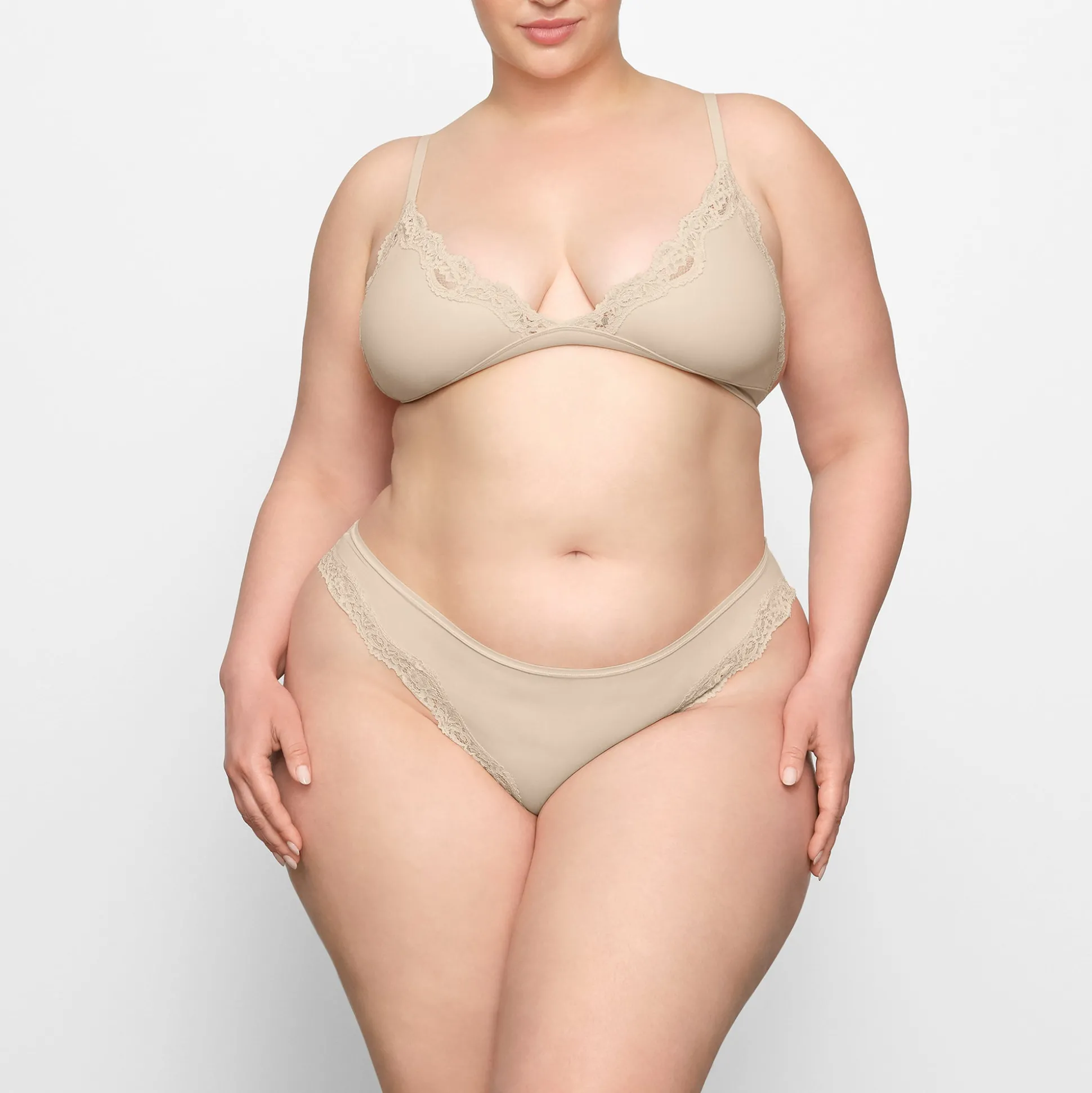 FITS EVERYBODY CORDED LACE TANGA | SAND
