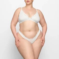 FITS EVERYBODY CORDED LACE TRIANGLE BRALETTE | MARBLE