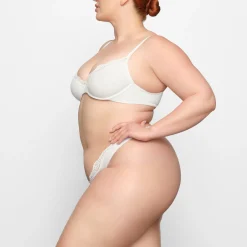 FITS EVERYBODY CORDED LACE UNLINED SCOOP BRA | MARBLE