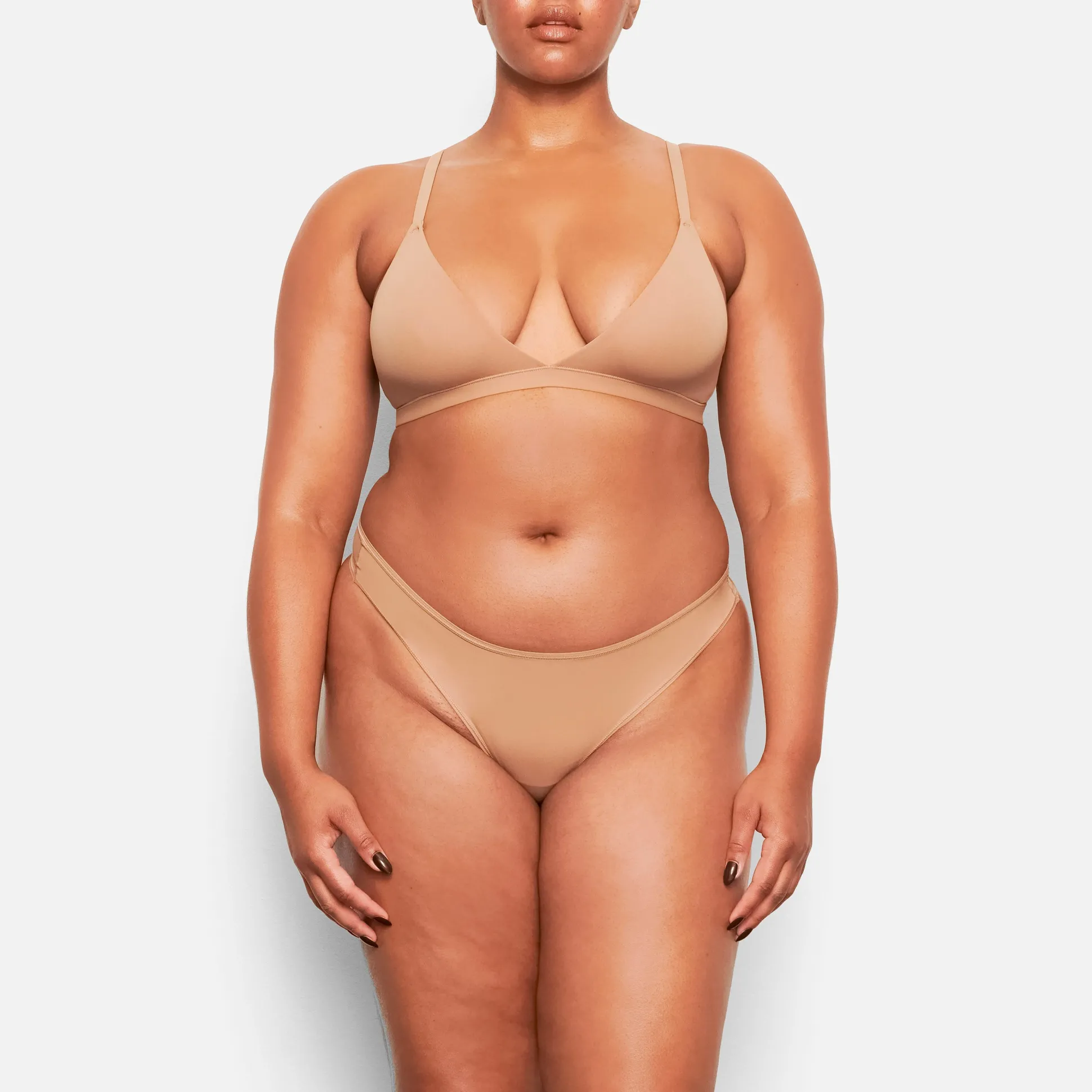 FITS EVERYBODY DIPPED FRONT THONG | SIENNA