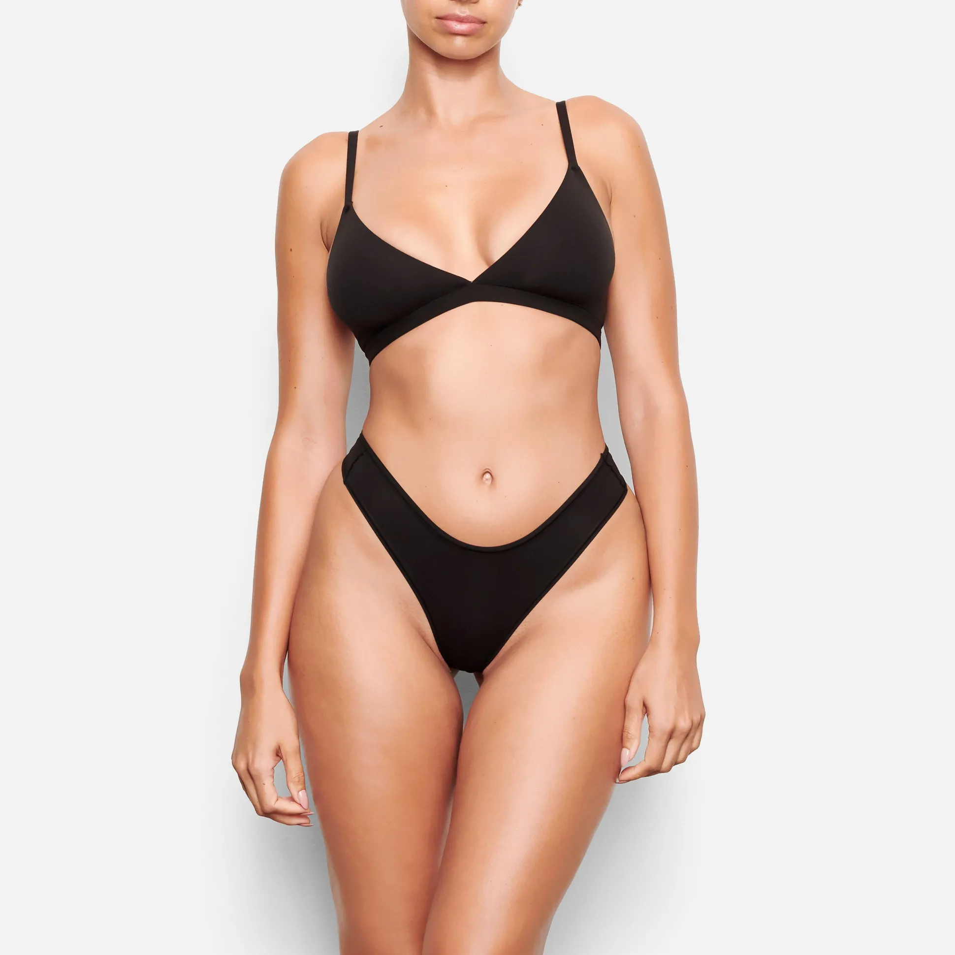 FITS EVERYBODY DIPPED FRONT THONG | ONYX