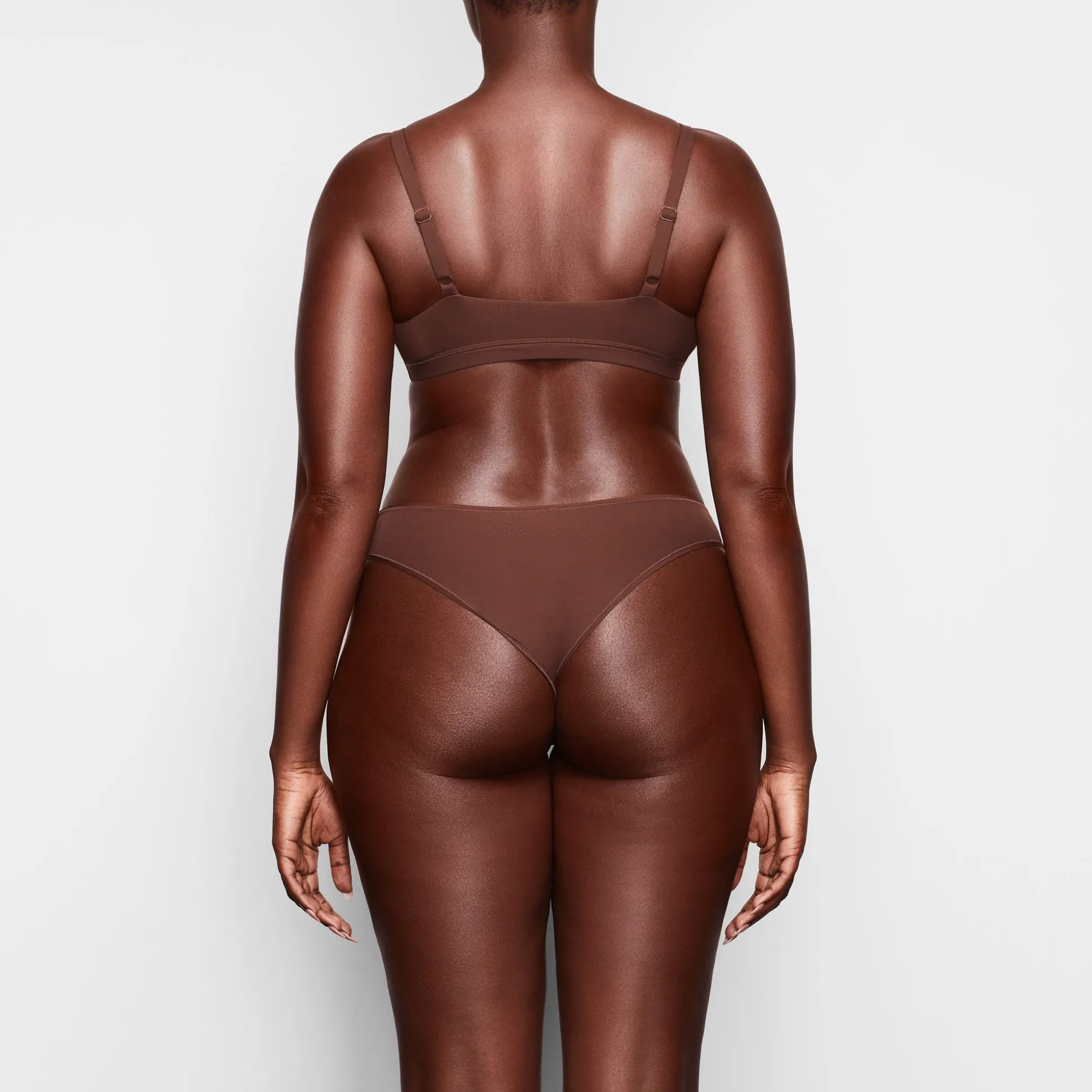 FITS EVERYBODY ESSENTIALS 5-PACK | COCOA