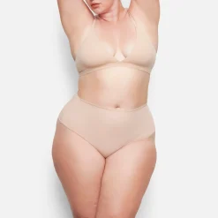 FITS EVERYBODY HIGH-WAISTED THONG | MICA
