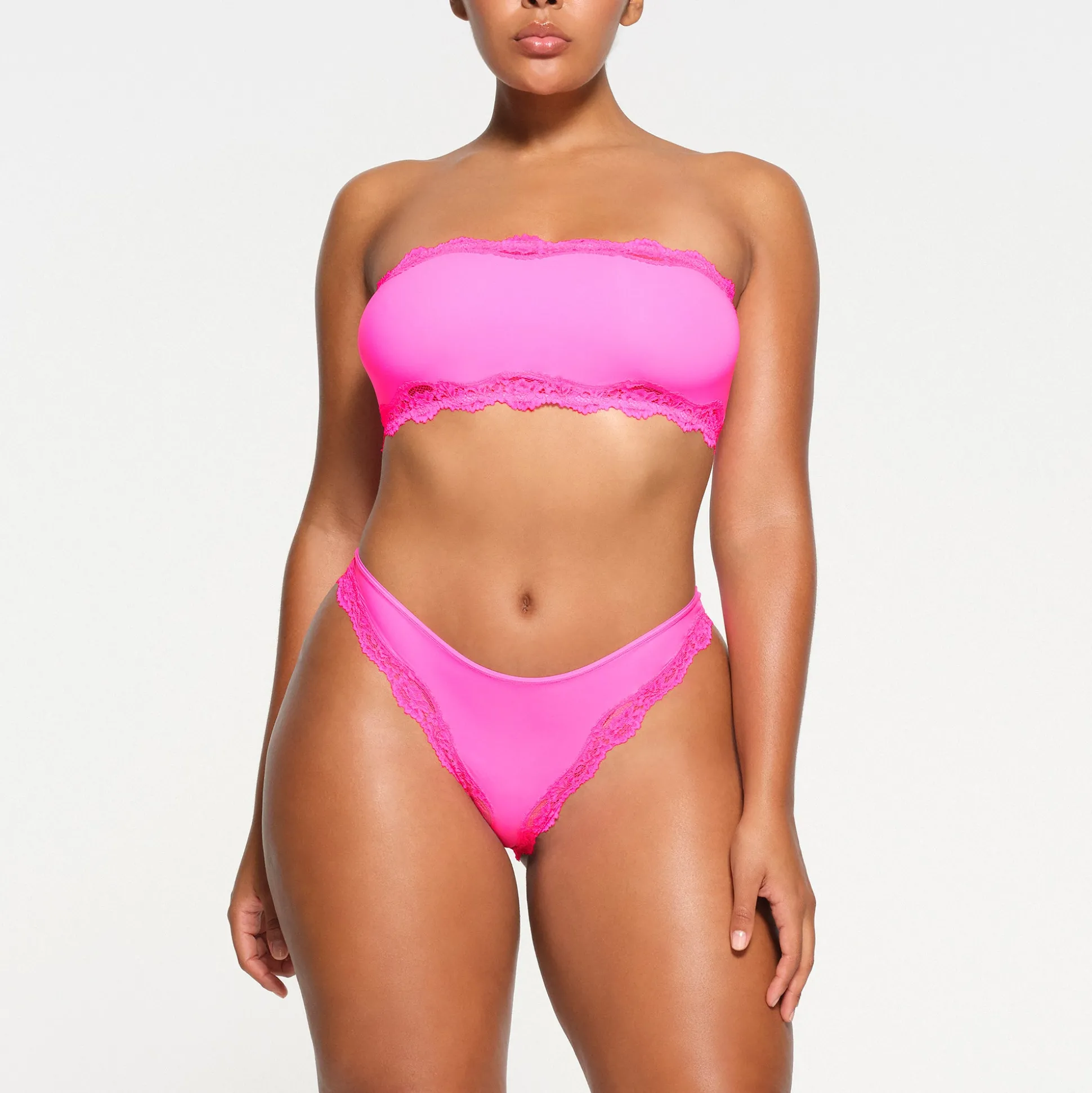 FITS EVERYBODY LACE BANDEAU | TAFFY TONAL