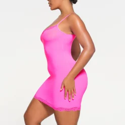 FITS EVERYBODY LACE SLIP DRESS | TAFFY TONAL