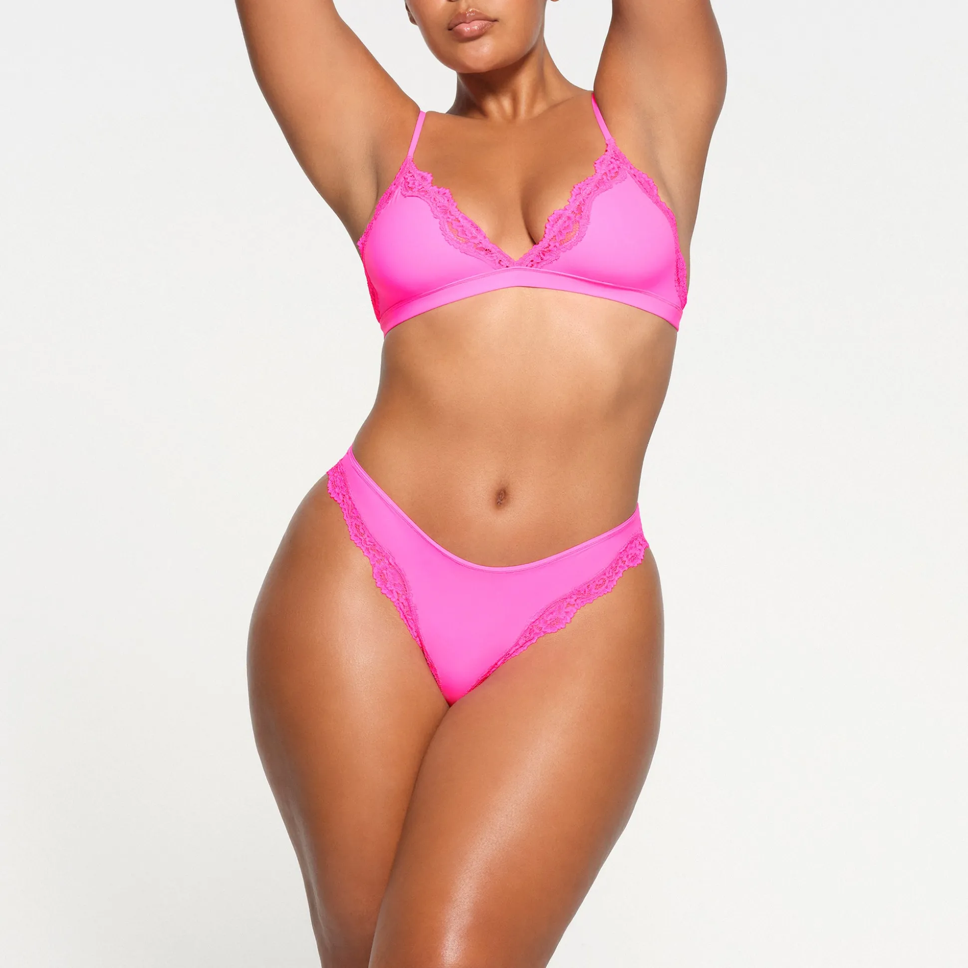 FITS EVERYBODY LACE TANGA | TAFFY TONAL
