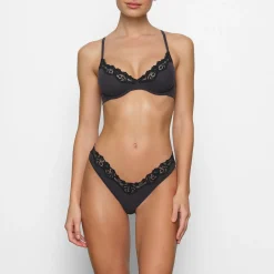 FITS EVERYBODY LACE UNLINED SCOOP BRA | ONYX