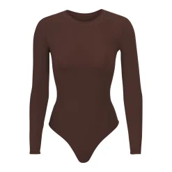 FITS EVERYBODY LONG SLEEVE CREW NECK BODYSUIT | COCOA