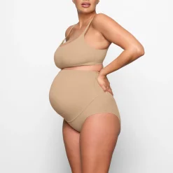 FITS EVERYBODY MATERNITY HIGH-WAISTED BRIEF | CLAY