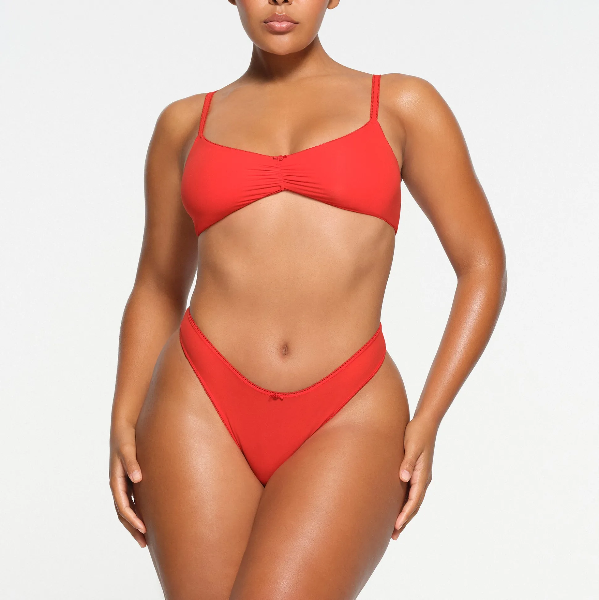 FITS EVERYBODY PICOT TRIM SKIMPY SCOOP BRALETTE | RUBY