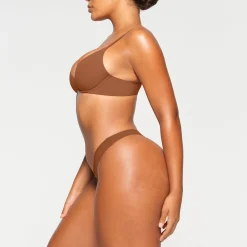 FITS EVERYBODY PLUNGE BRA | BRONZE
