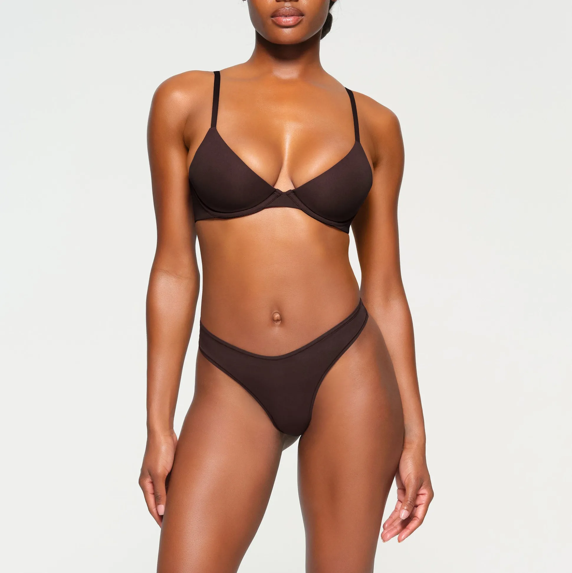 FITS EVERYBODY PLUNGE BRA | ESPRESSO