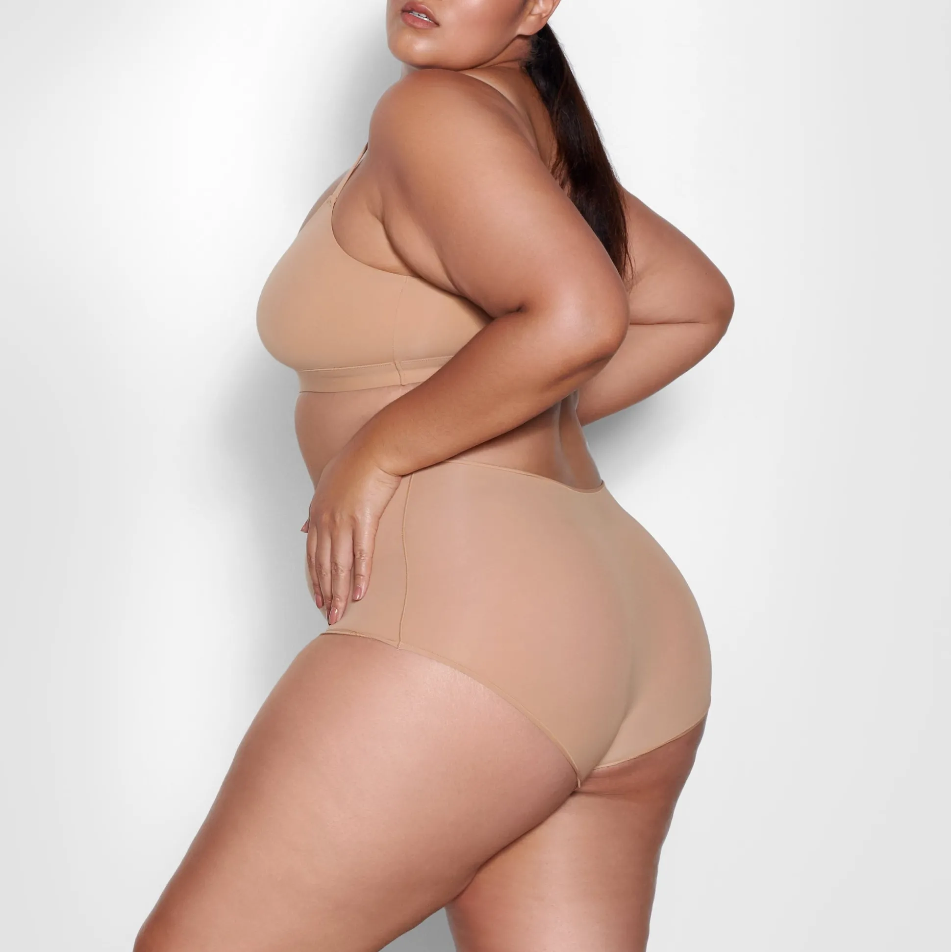 FITS EVERYBODY SCOOP BRALETTE | OCHRE