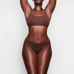 FITS EVERYBODY SCOOP BRALETTE | COCOA