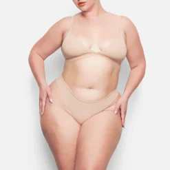 FITS EVERYBODY TRIANGLE BRALETTE | MICA