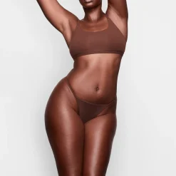 FITS EVERYBODY T-STRING THONG | COCOA