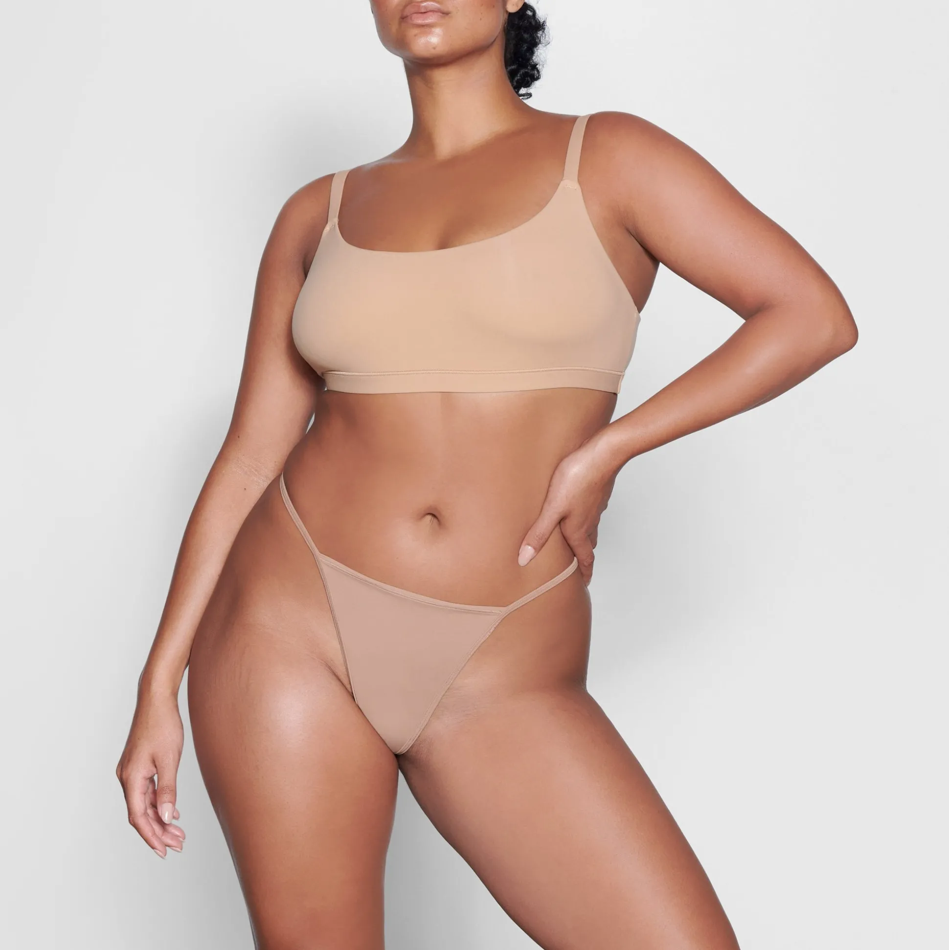 FITS EVERYBODY T-STRING THONG | OCHRE