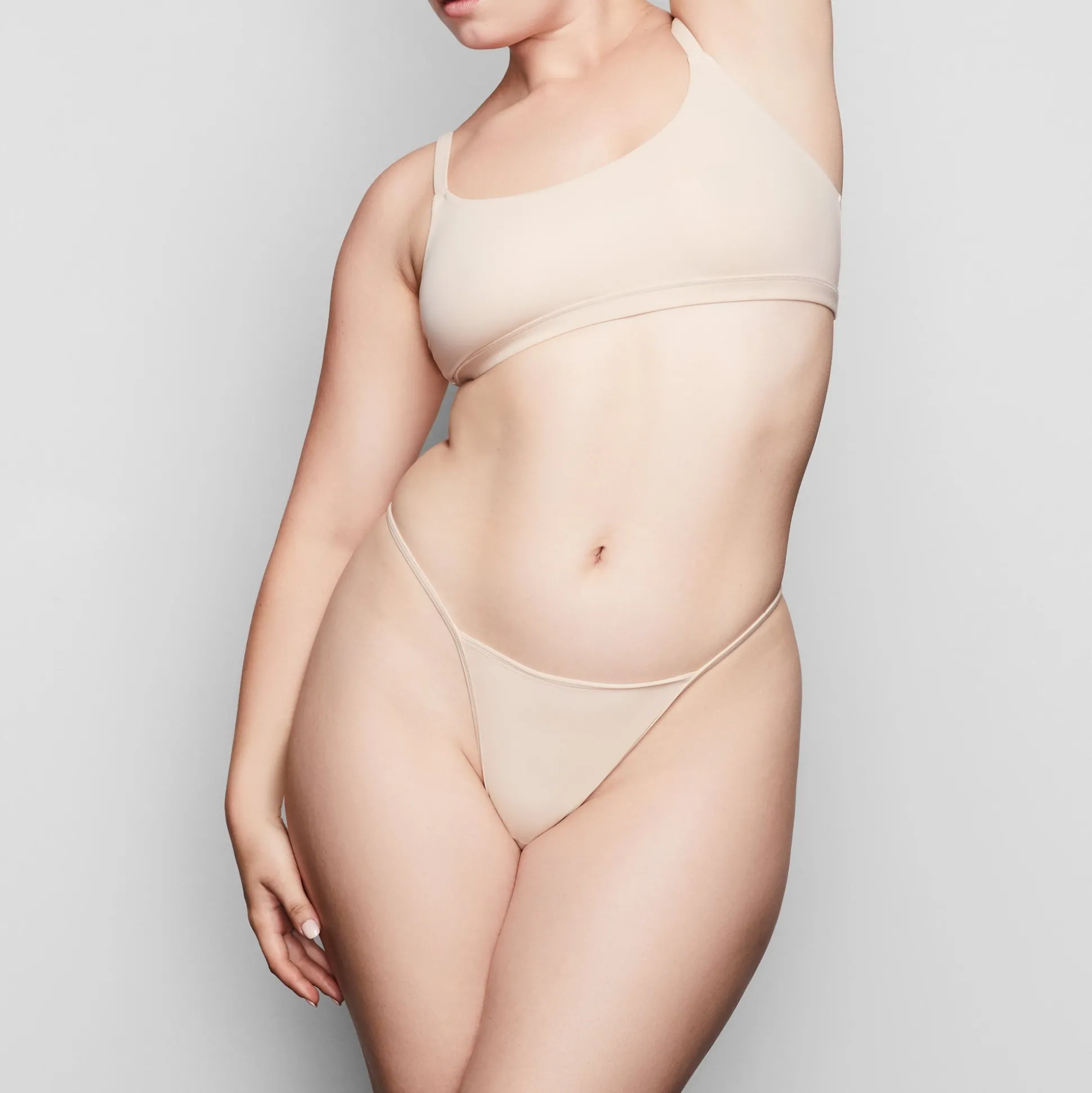 FITS EVERYBODY T-STRING THONG | SAND