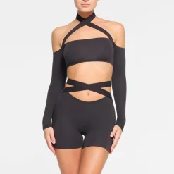 FITS EVERYBODY WRAP LONG SLEEVE SUPER CROPPED TOP | ONYX