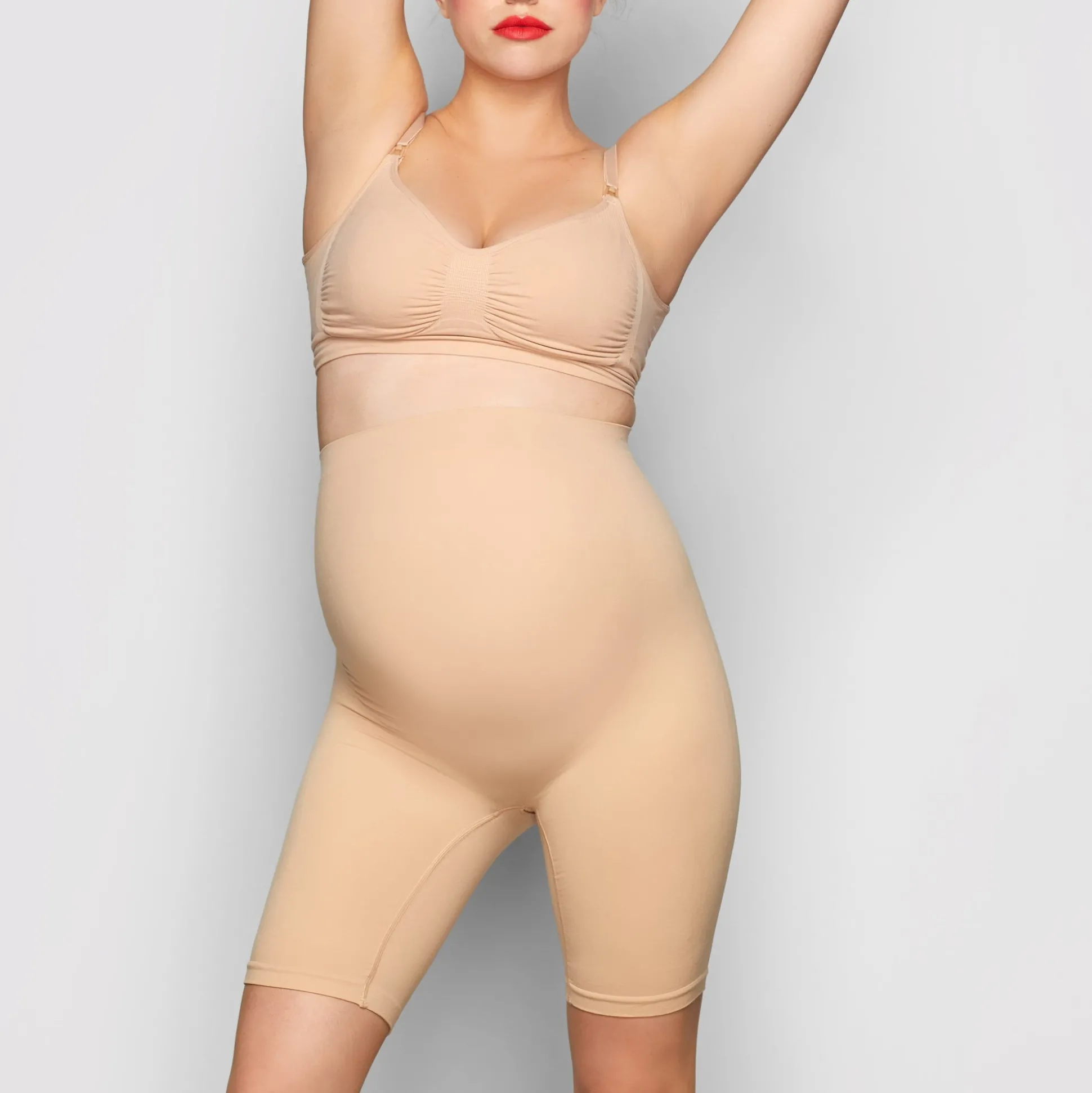 MATERNITY SCULPTING SHORT MID THIGH | CLAY