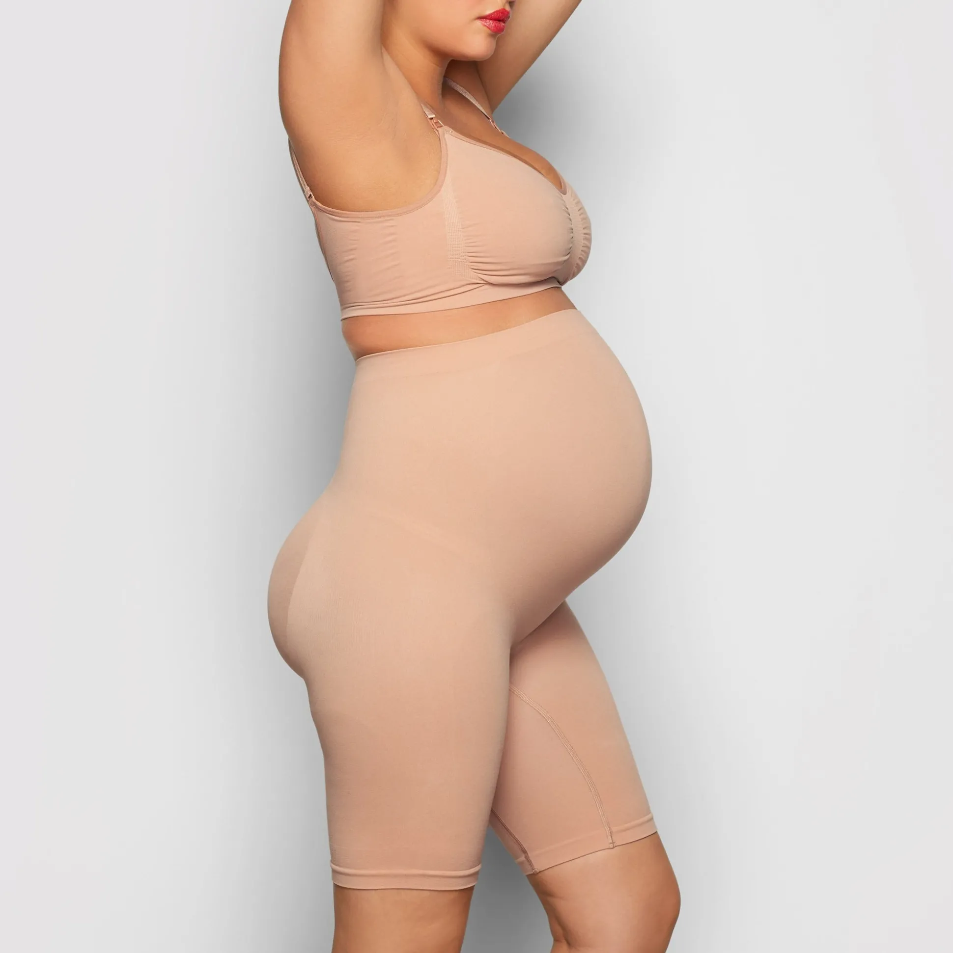 MATERNITY SCULPTING SHORT MID THIGH | SIENNA
