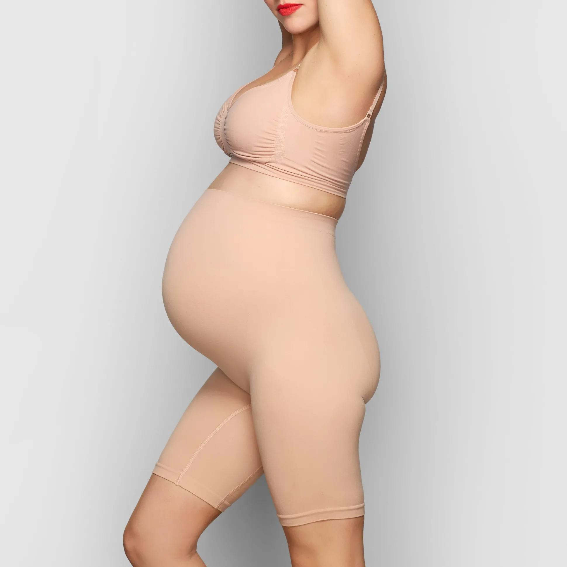 MATERNITY SCULPTING SHORT MID THIGH | MICA