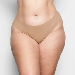 NAKED DIPPED THONG | CLAY