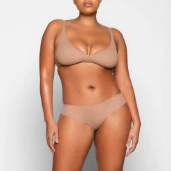 NAKED PLUNGE BRALETTE | SIENNA