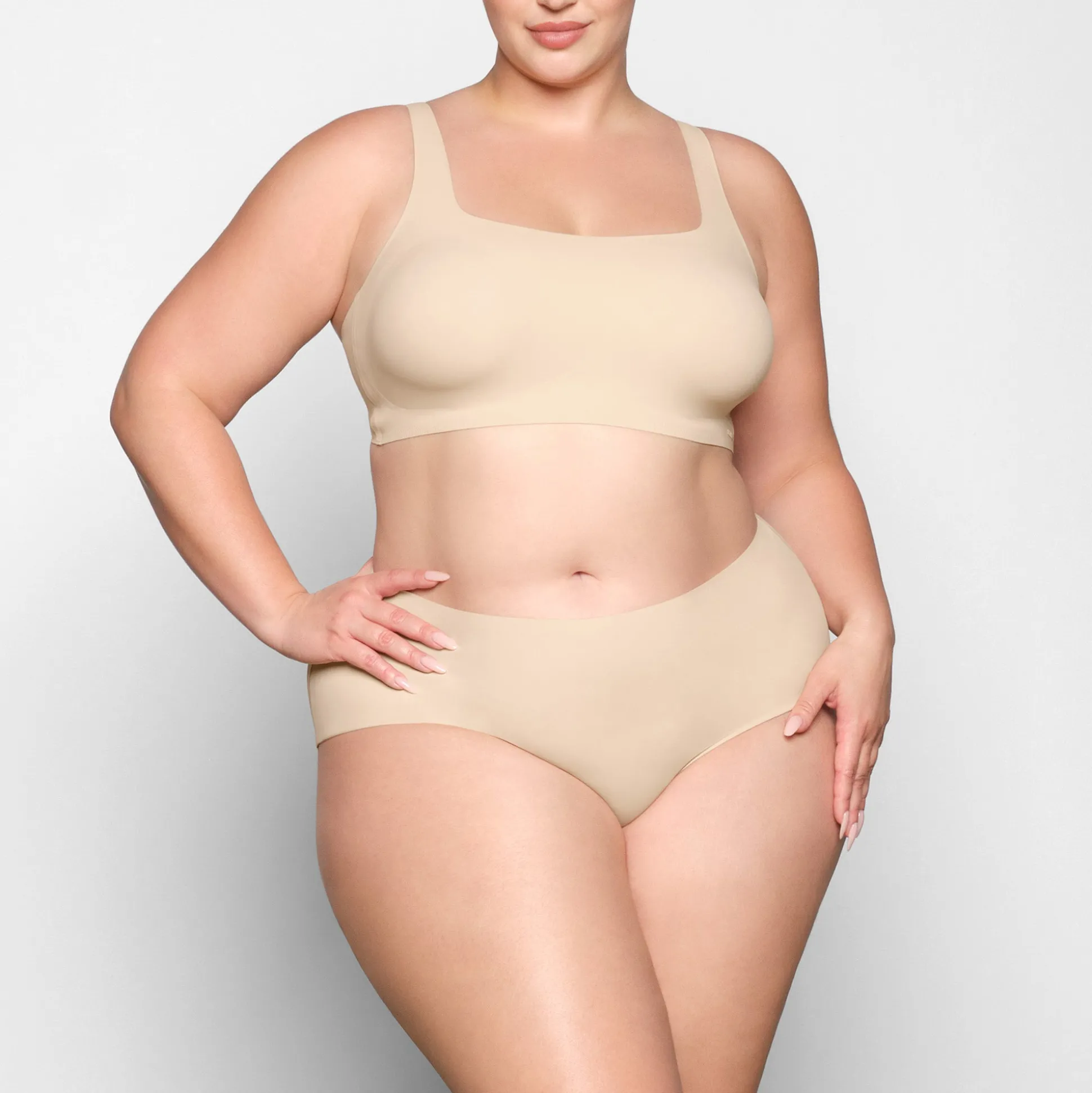 NAKED SCOOP BRALETTE | SAND