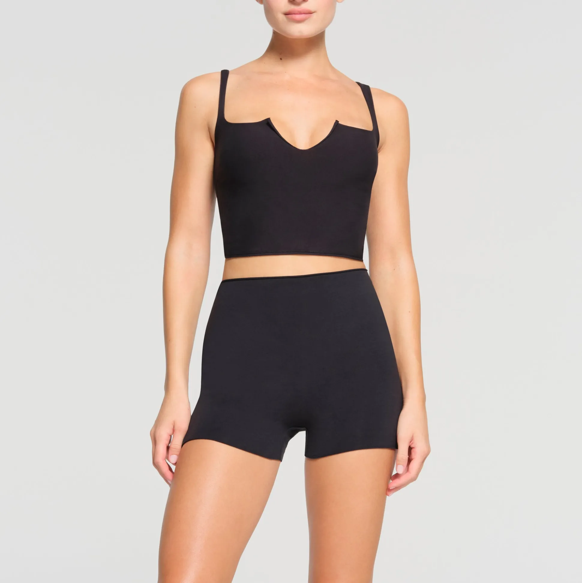 RAW EDGE SLIT FRONT CROPPED CAMI | ONYX