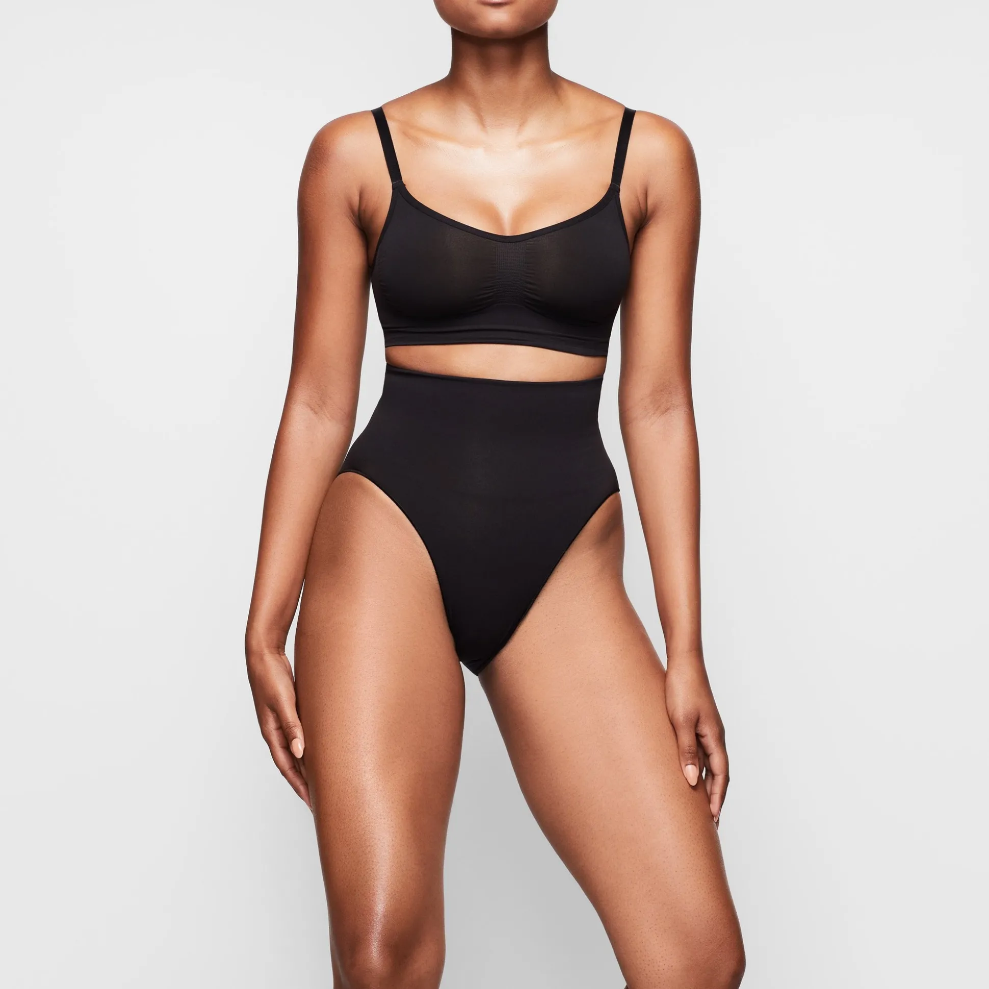 SEAMLESS SCULPT BRALETTE | ONYX