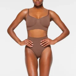 SEAMLESS SCULPT BRALETTE | JASPER