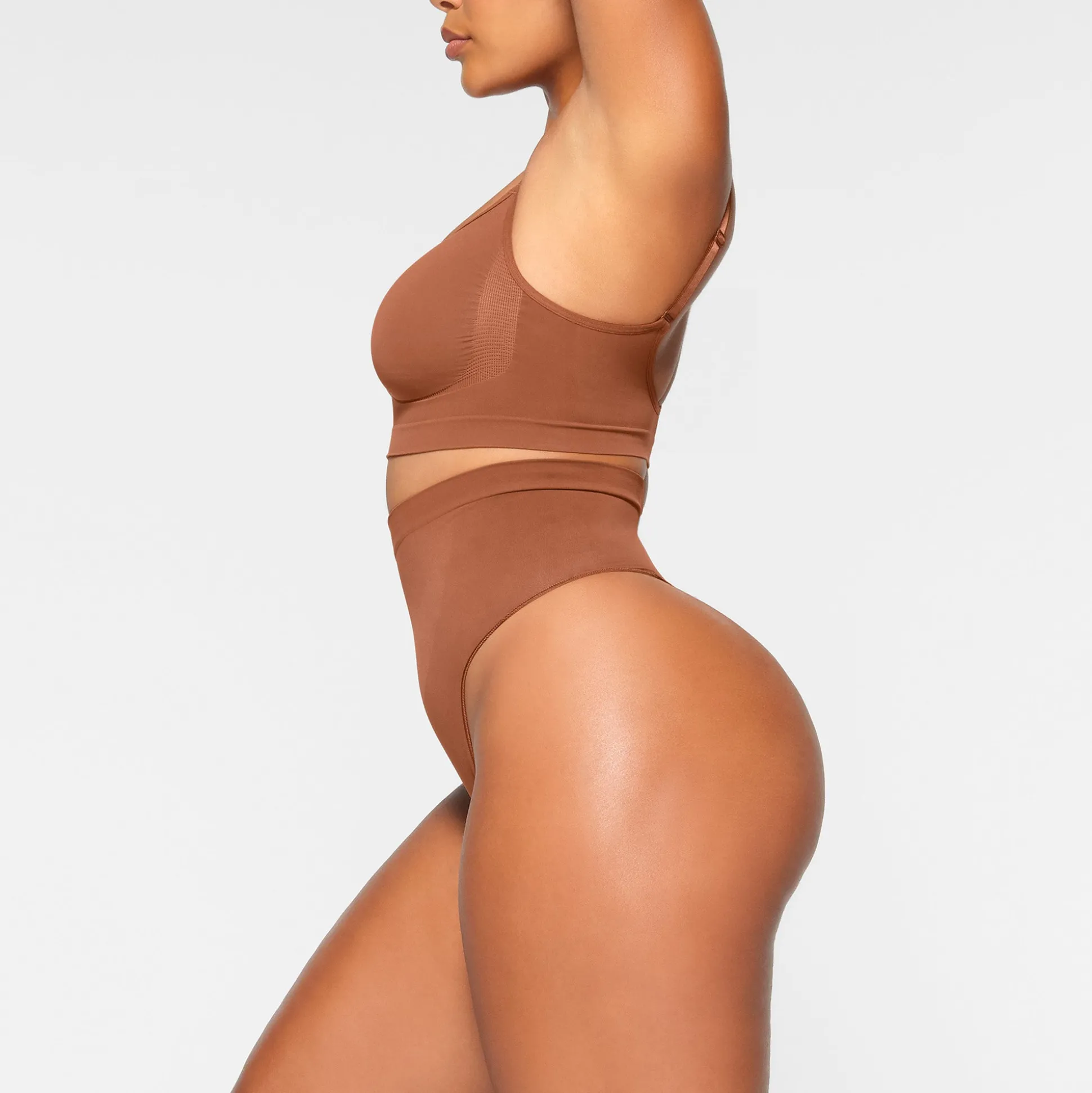 SEAMLESS SCULPT HIGH-WAISTED THONG | BRONZE