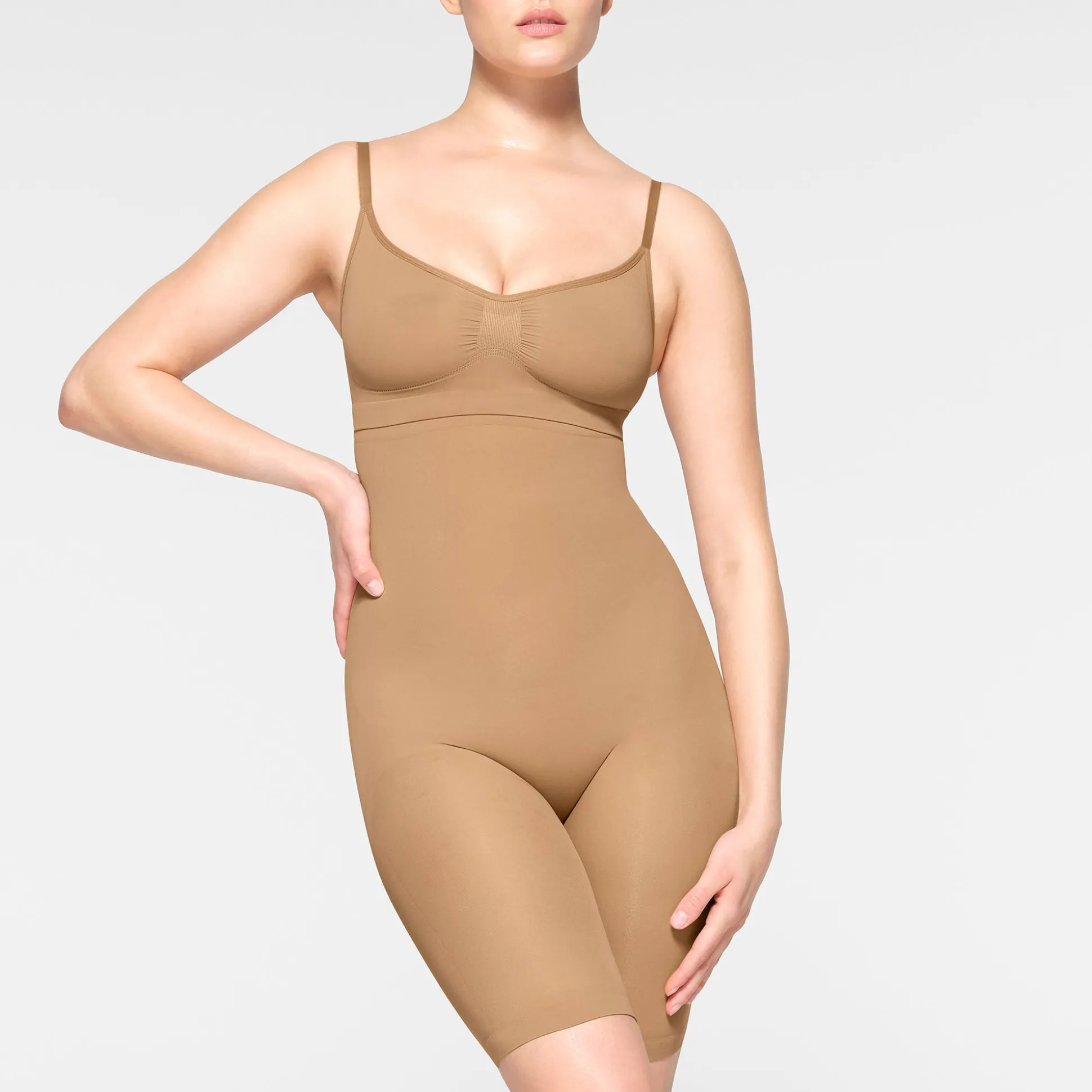SEAMLESS SCULPT HIGH-WAISTED ABOVE THE KNEE SHORT | OCHRE