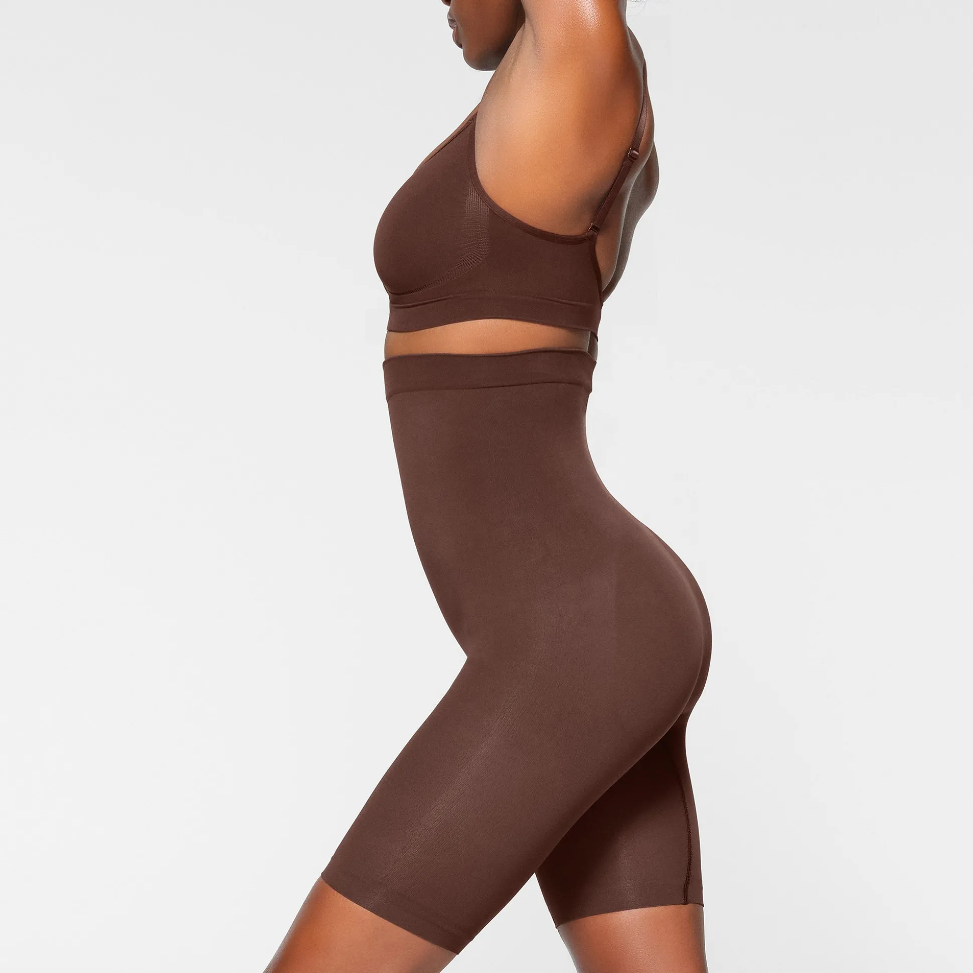 SEAMLESS SCULPT HIGH-WAISTED ABOVE THE KNEE SHORT | COCOA