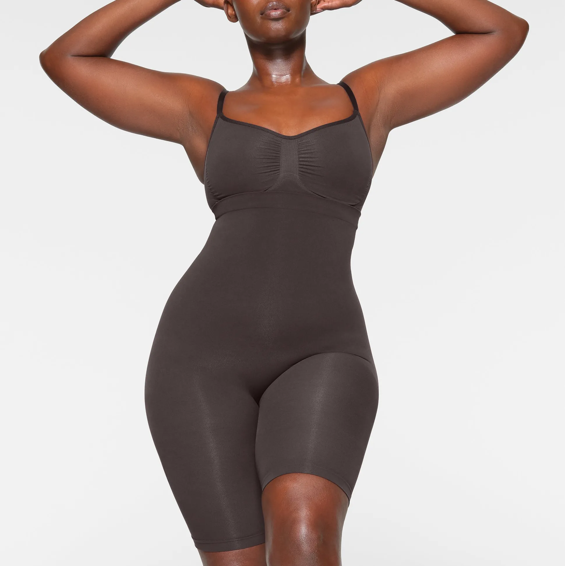 SEAMLESS SCULPT HIGH-WAISTED ABOVE THE KNEE SHORT | ESPRESSO