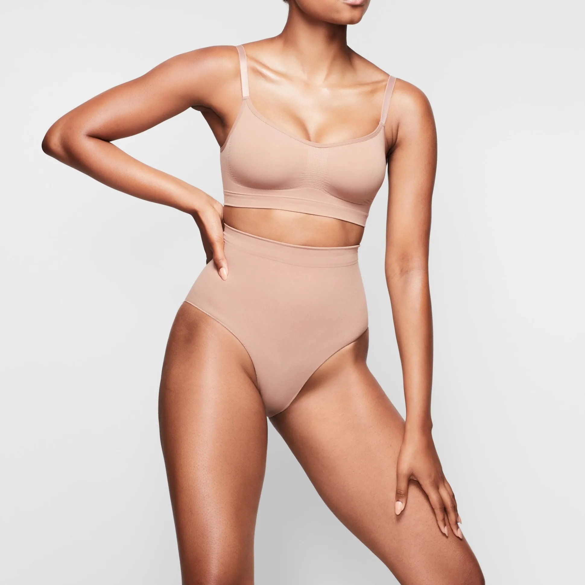 SEAMLESS SCULPT MID WAIST BRIEF | SIENNA