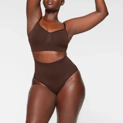 SEAMLESS SCULPT MID WAIST BRIEF | ESPRESSO