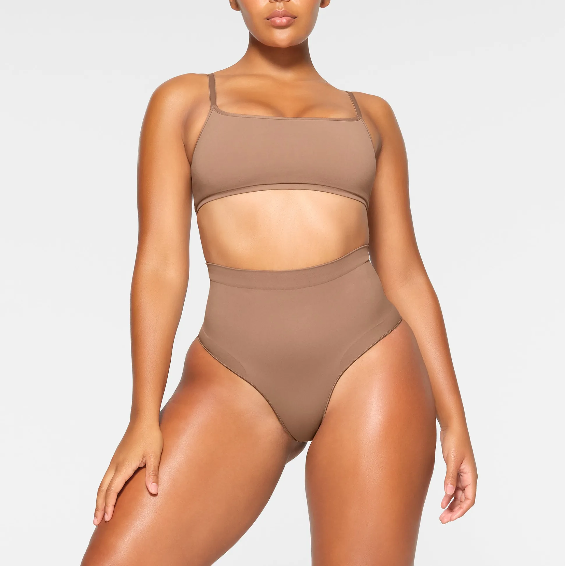 SEAMLESS SCULPT SCOOP NECK BRALETTE | SIENNA