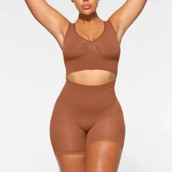 SEAMLESS SCULPT SCOOP PLUNGE BRALETTE | BRONZE