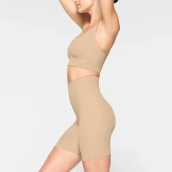 SEAMLESS SCULPT SCOOP PLUNGE BRALETTE | CLAY