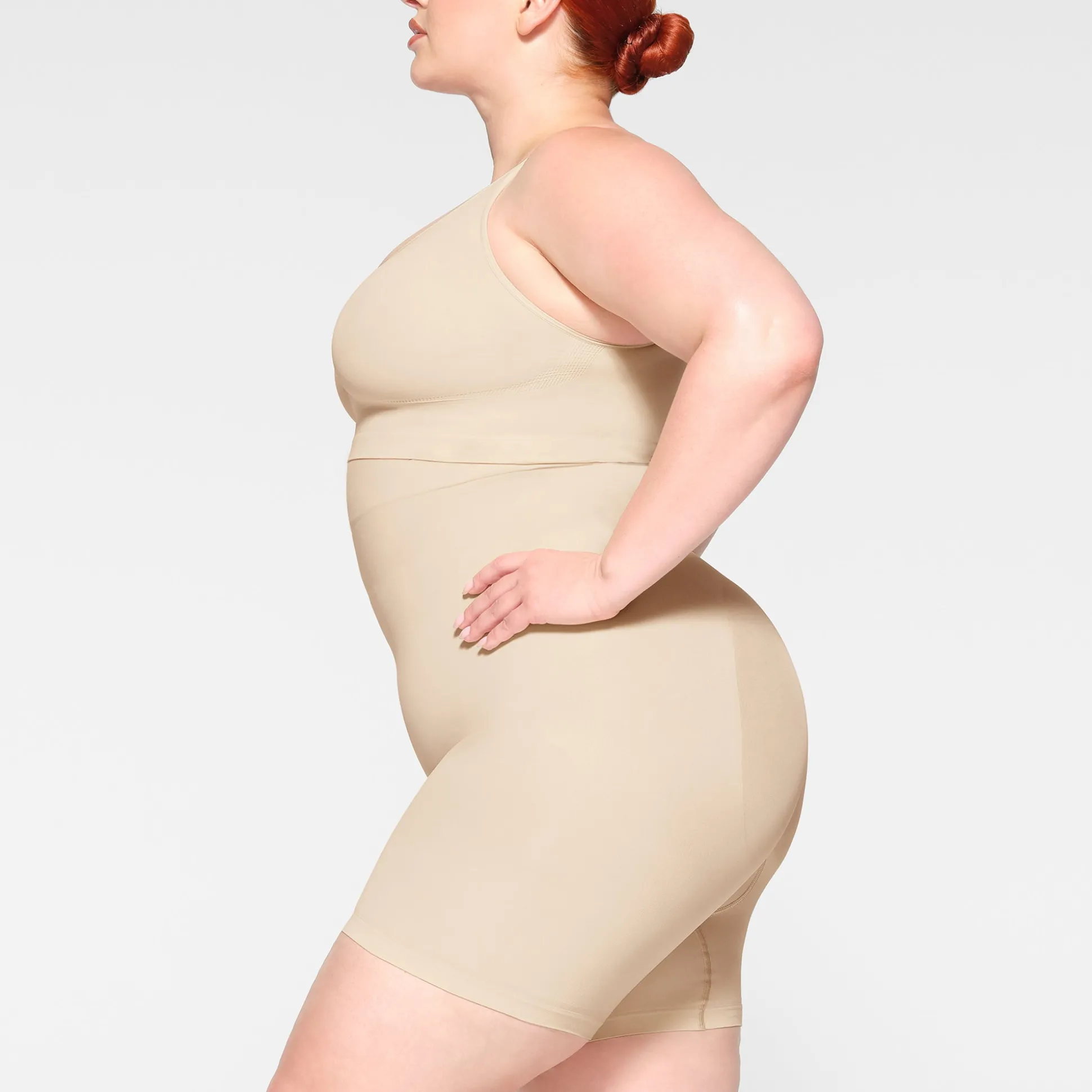 SEAMLESS SCULPT SCOOP PLUNGE BRALETTE | SAND