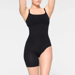 SEAMLESS SCULPT SOLUTION SHORT LEFT LEG EXPOSED | ONYX